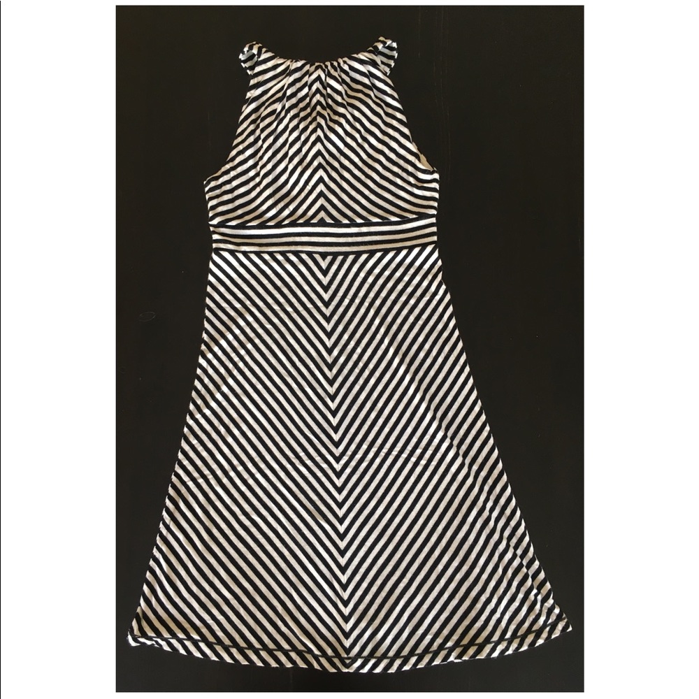 Max Studio Dress - Picture 4 of 5